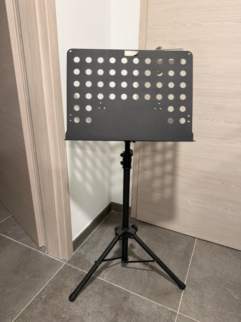 Pied partition musique STAGG, Ophalen, Zo goed als nieuw