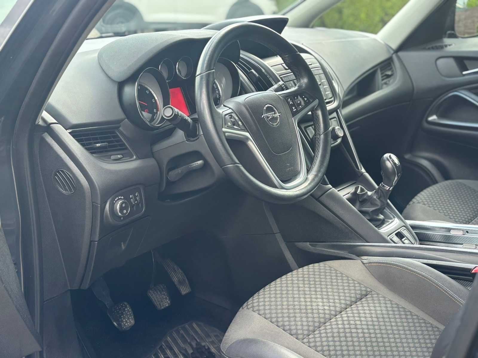 2016 Opel Zafira Tourer P-J/SW auto, Auto's, Gebruikt, Bedrijf, Overige carrosserie, Te koop