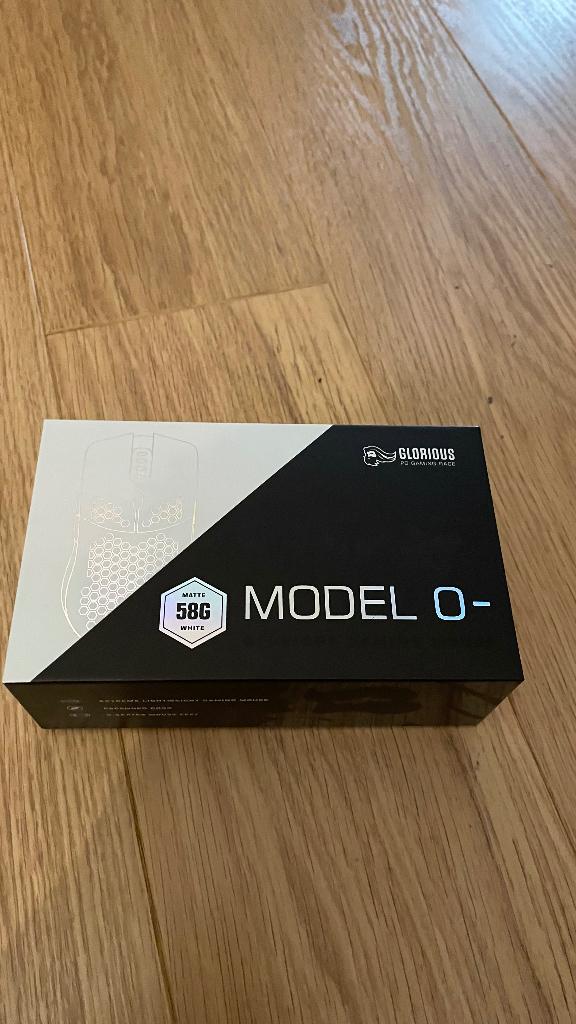 Glorious Model O- muis, Souris, Enlèvement, Utilisé, Glorious Gaming