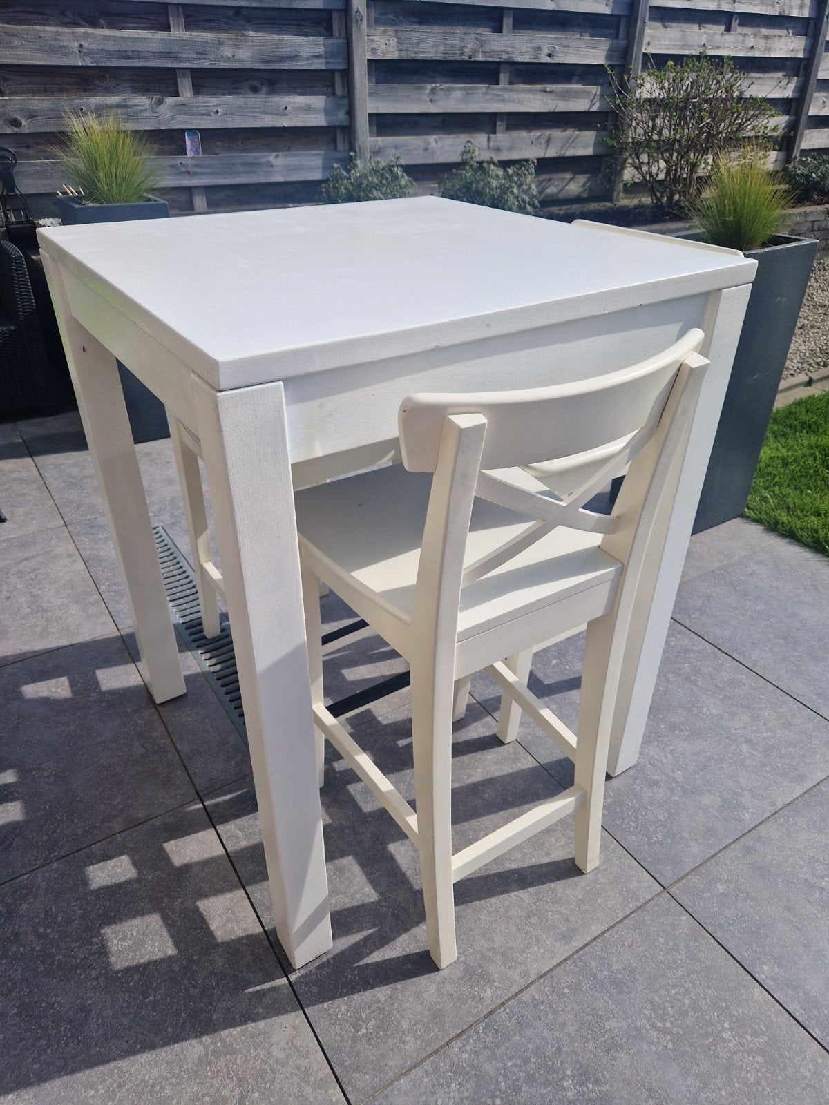 Hoogtafel en hoogstoelen, Ophalen