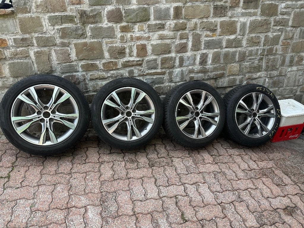 4 jantes d’origine BMW X1 F48 X2 F39 + pneus hiver, Autos : Pièces & Accessoires, Enlèvement, Pneus hiver, Pneu(s)