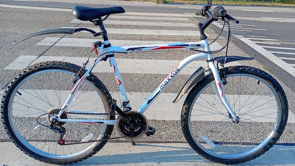 VTT Maxus, Enlèvement, Neuf