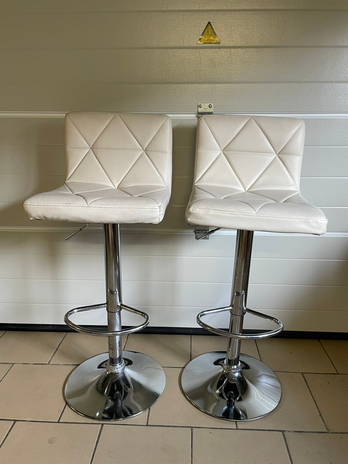 2tabourets de bar(reglables), Enlèvement, Utilisé