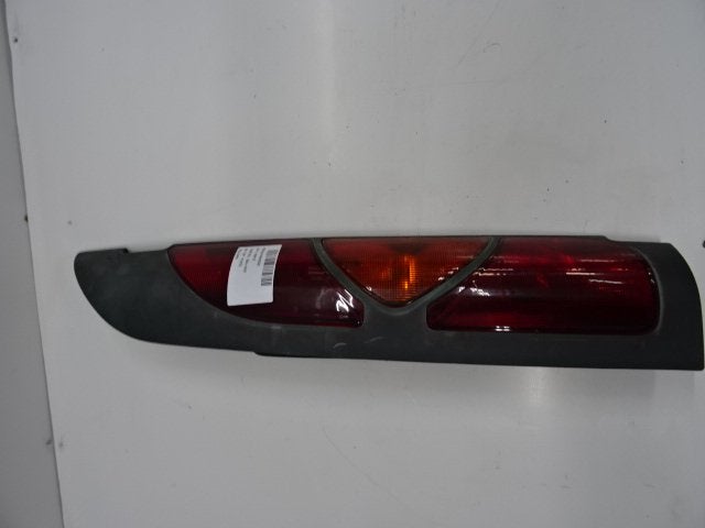 FEU ARRIÈRE GAUCHE Renault Kangoo (KC) (01-1997/06-2010), Autos : Pièces & Accessoires, Renault, Mevr. I. Hauben, Utilisé, Rue de l'Espoir 34 34
4030  GRIVEGNÉE, BE