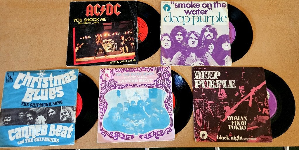 7" Singles - Lot 5 disques AC/DC /Canned Heat / Deep Purple, Cd's en Dvd's, Verzenden, Gebruikt, 7 inch, Rock en Metal