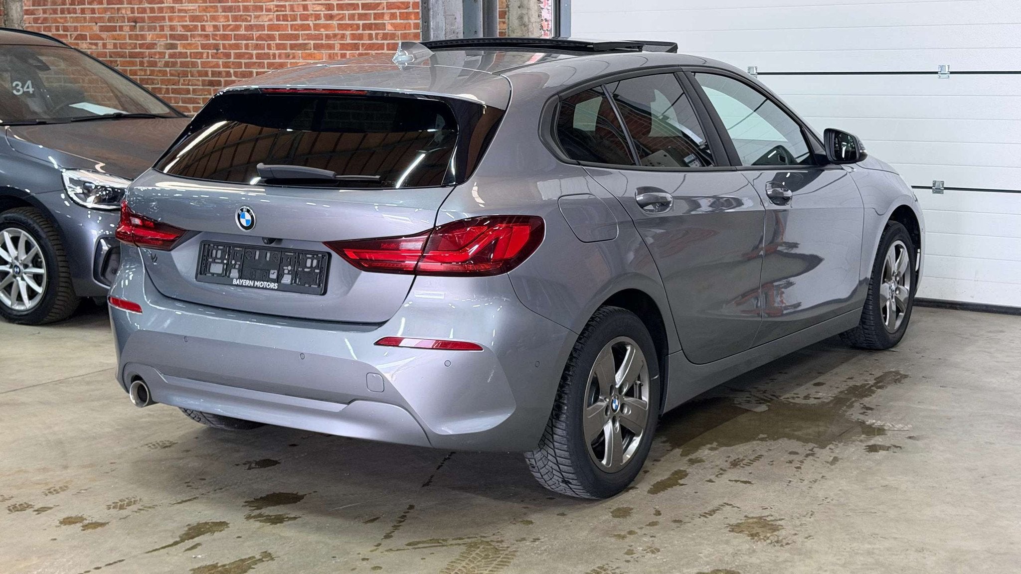 BMW 116 d Pano Dak Camera CarPlay LED Garantie, Autos, Argent ou Gris, Achat, Euro 6, Entreprise
