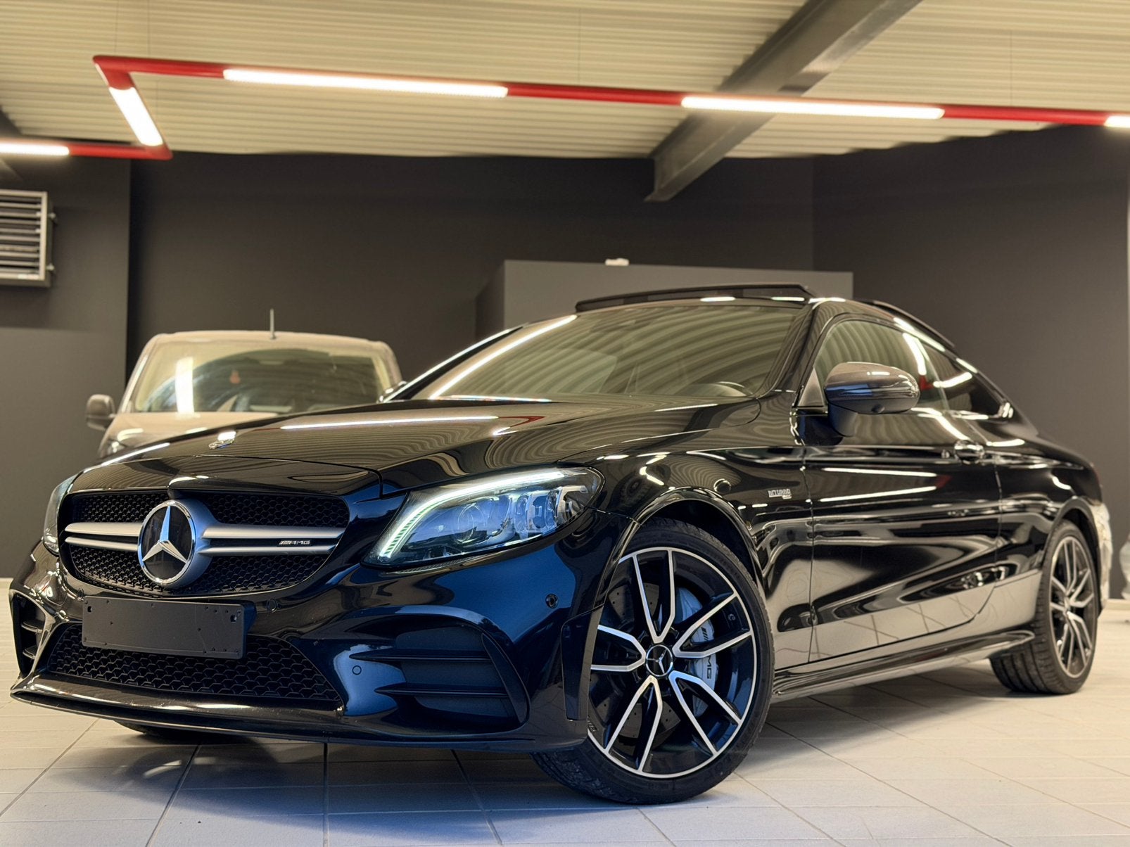 MERCEDES-BENZ C43 AMG | PACK CARBONE | Siege F1 |, Auto's, Automaat, https://public.car-pass.be/vhr/, Euro 6, Bedrijf