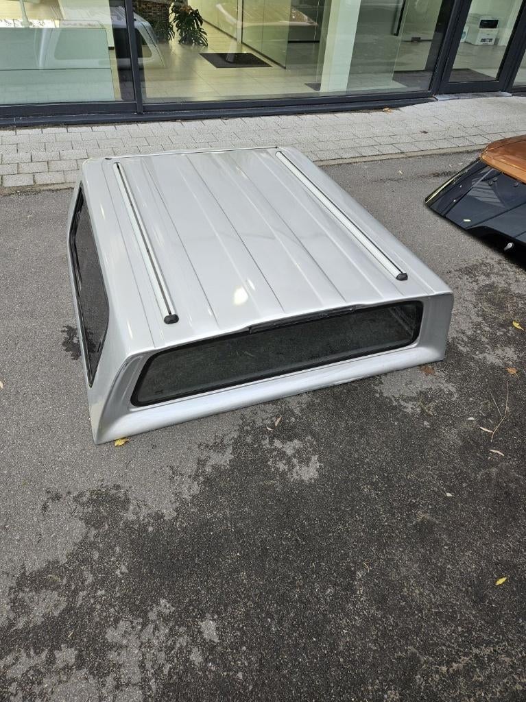Nissan Navara Hardtop – Grijs, origineel (D40 King Cab), Ophalen