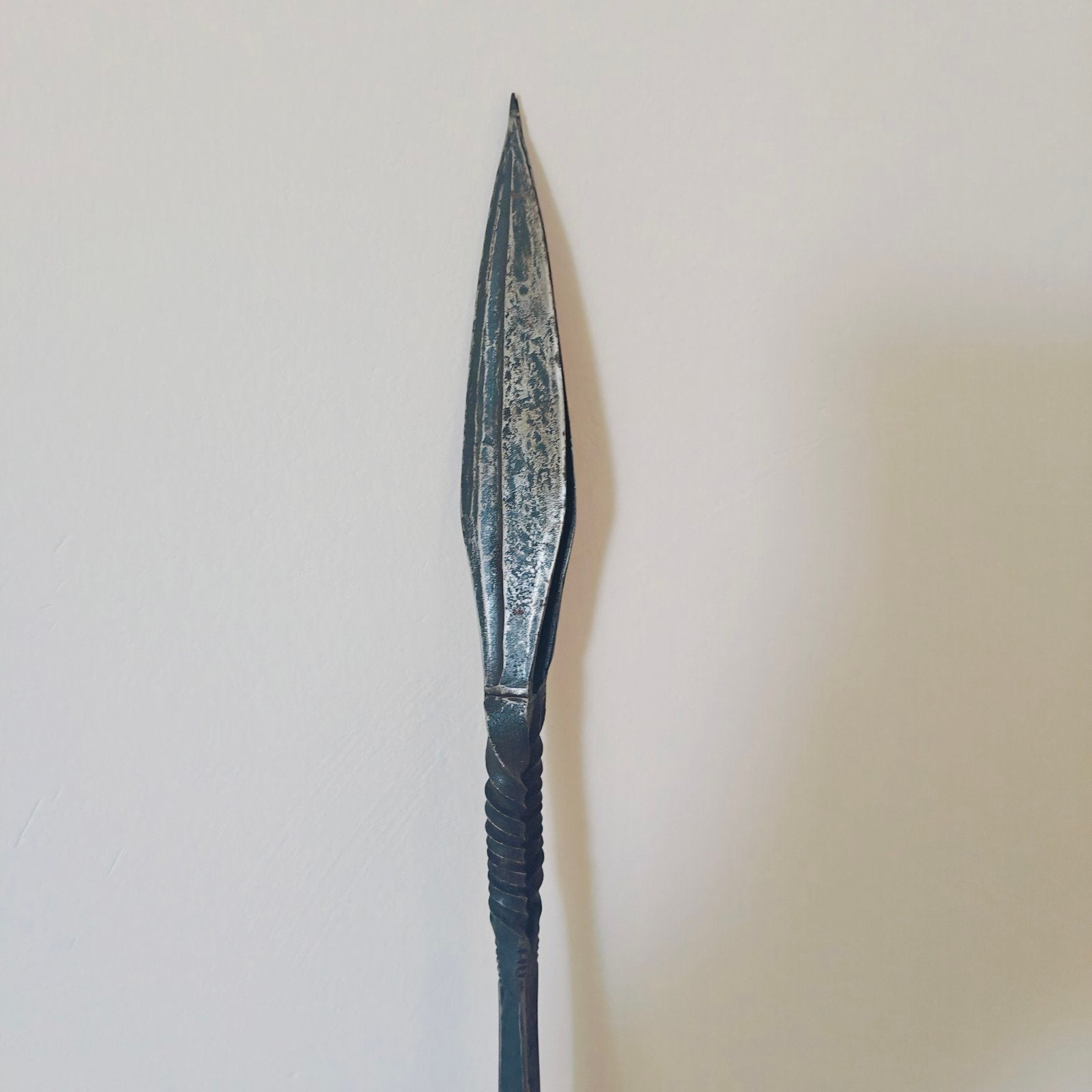 Lance congolaise ancienne style Ngbandi XIXe siècle, Enlèvement