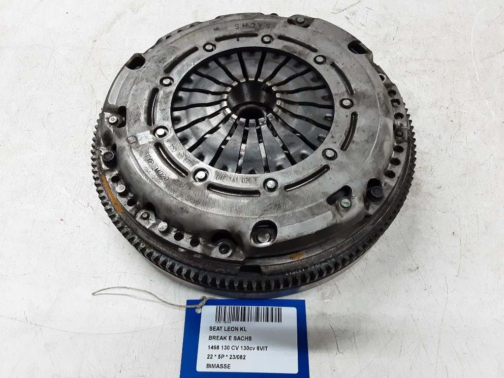 VOLANT MOTEUR BI-MASSE Seat Leon ST (5FF) (04E141026F), Mevr. I. Hauben, Utilisé, Rue de l'Espoir 34 34
4030  GRIVEGNÉE, BE, Info@Collignon.be