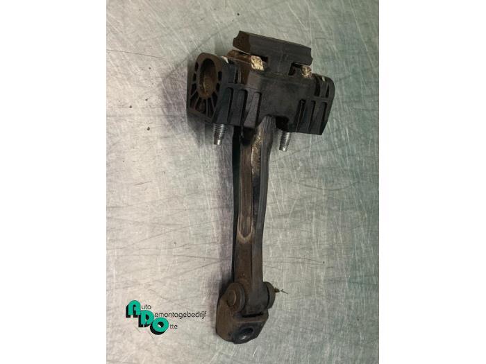 Butée 4portes arrière gauche d'un Opel Astra (Astra H 04-), -, Opel, 3 mois de garantie, Utilisé