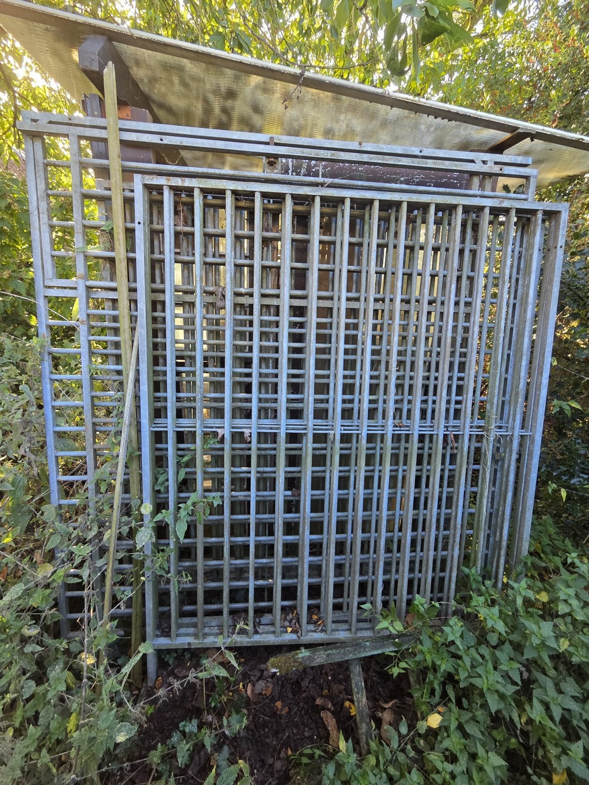 Honden kennel, Ophalen, Zo goed als nieuw