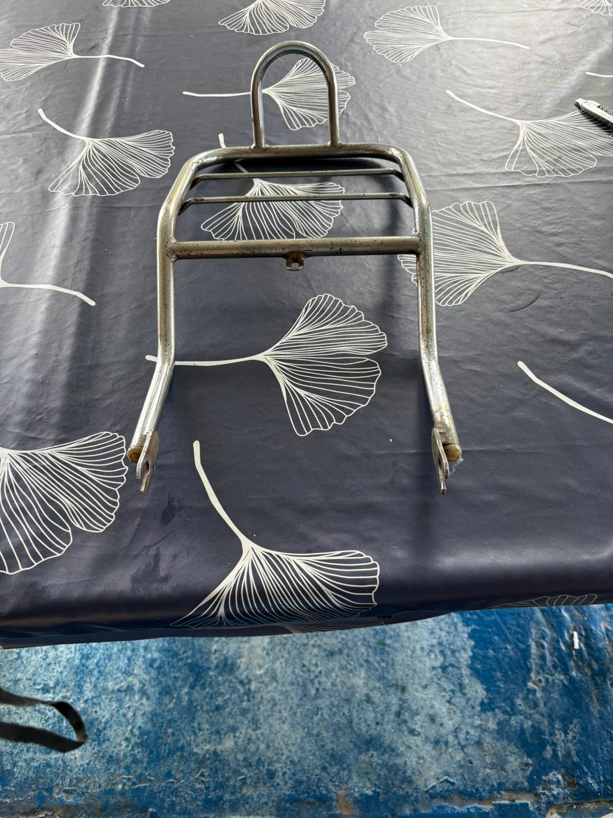 A vendre port paquet de honda dax50c, Motoren, Accessoires | Koffers en Tassen, Ophalen, Gebruikt