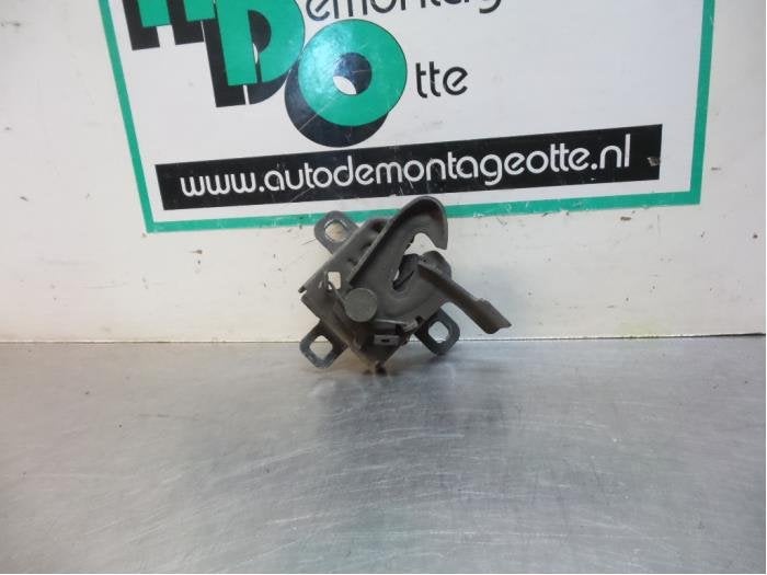 Mécanique de verrouillage capot d'un Fiat Panda (Panda 03-), Autos : Pièces & Accessoires, -, 3 mois de garantie, Utilisé, Fiat