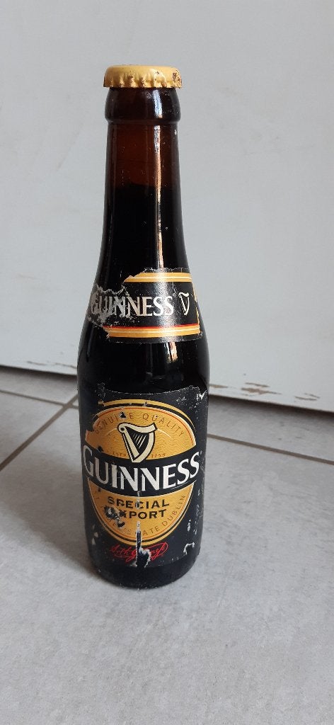 Exportation spéciale Guinness bouteille de bière non ouverte, Collections, Enlèvement ou Envoi, Utilisé, Bouteille(s)