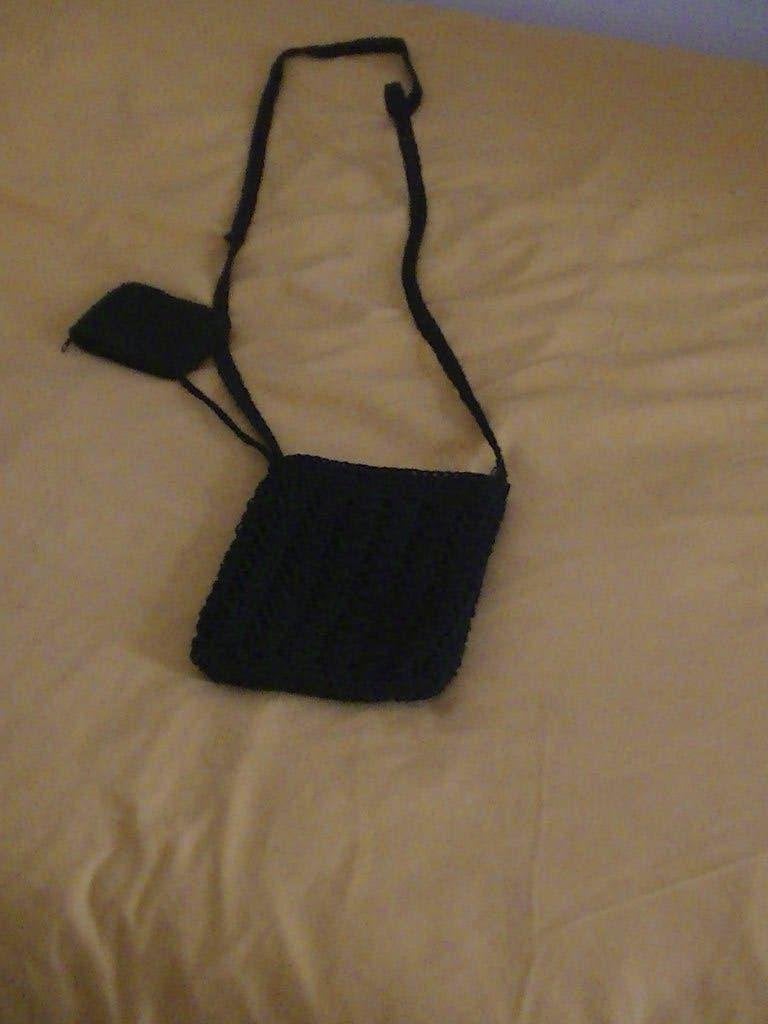 Petit sac bandoulière en macramé marque Aria, Bijoux, Sacs & Beauté, Envoi, Neuf, Noir, Autres marques