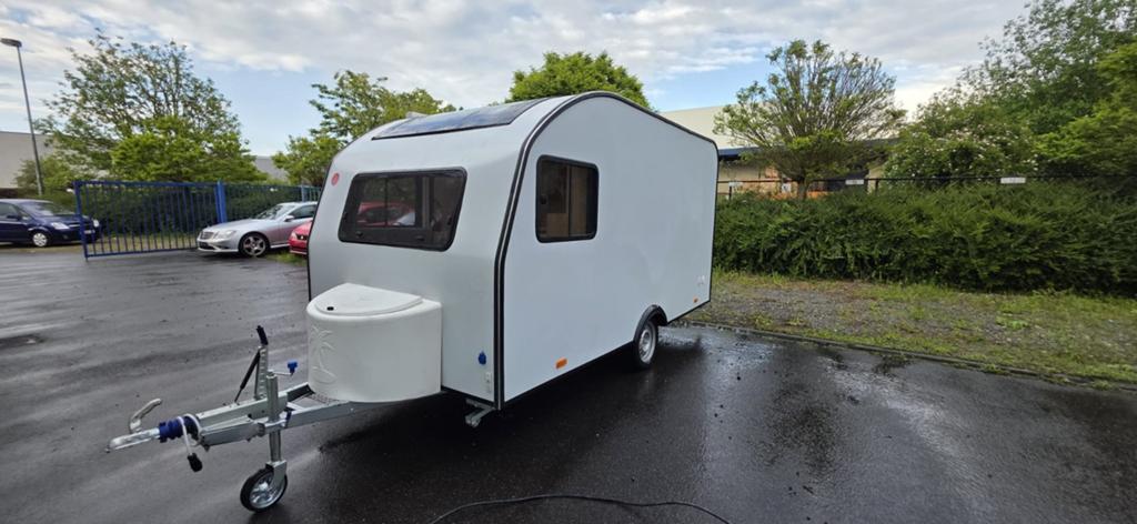 SUPER SUMMER PROMO — 640 kg caravanvergunning B, zonder cont, Bedrijf, Uitbouw voortent