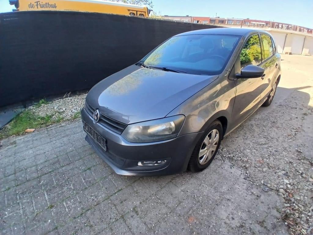 Volkswagen polo 1.2 benzine gekeurd voor verkoop met carpass, Auto's, Euro 5, Electronic Stability Program (ESP), Handgeschakeld