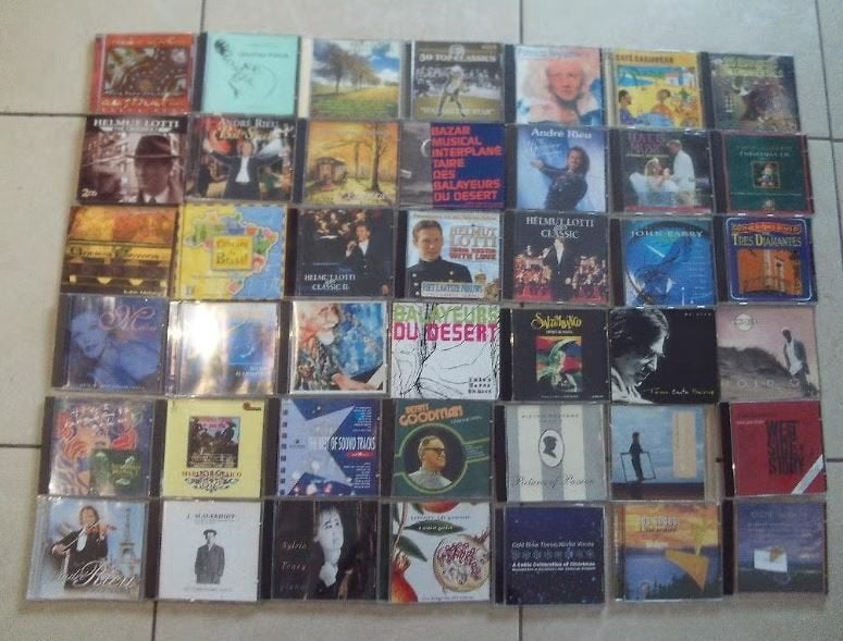 44 superbes CD avec toutes sortes de musiques du monde, CD & DVD, CD | Musique du monde, Enlèvement ou Envoi, Comme neuf