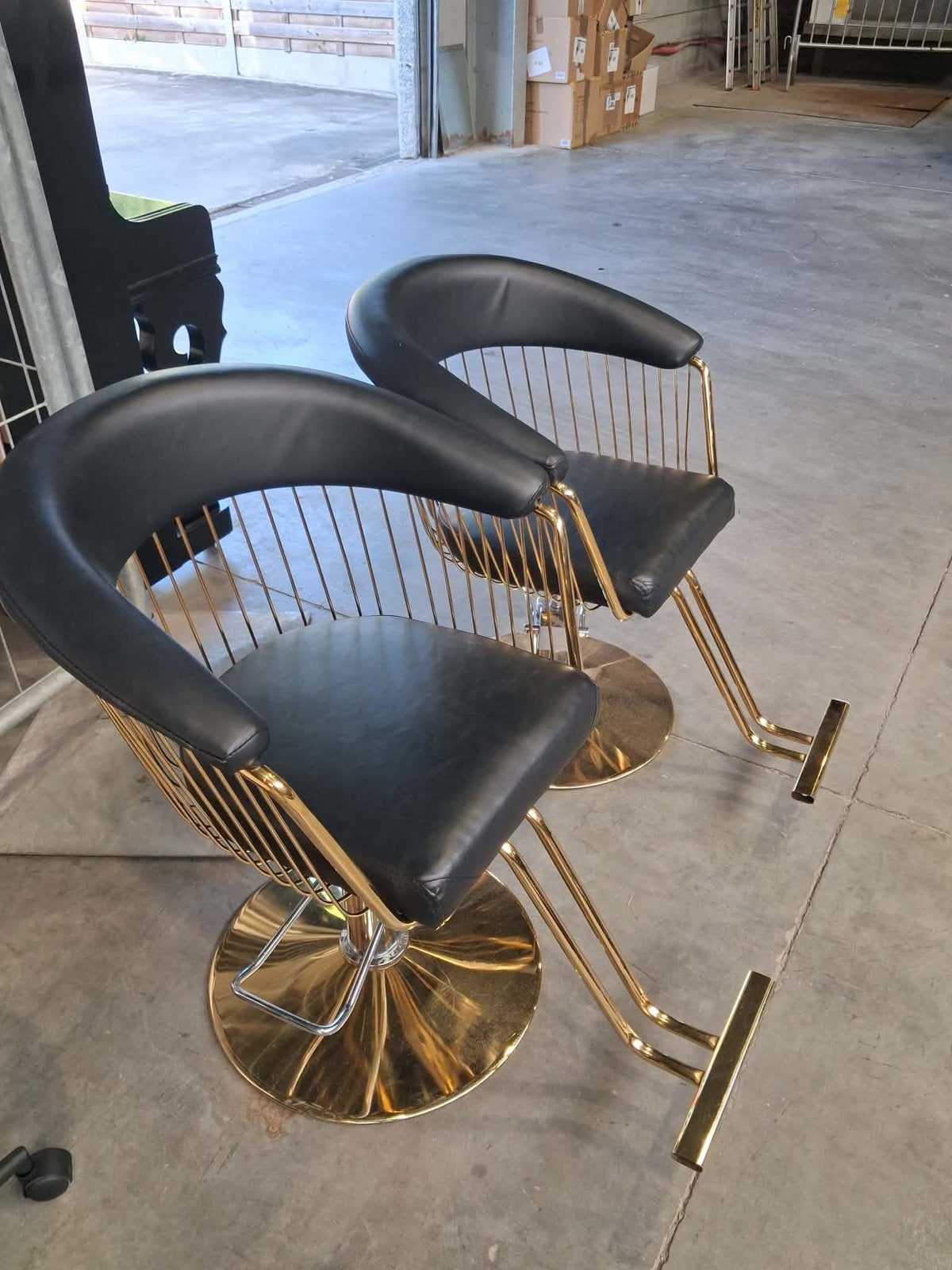 Te koop 2 mooie kapper stoelen, Huis en Inrichting, Stoelen, Ophalen, Twee, Overige kleuren, Zo goed als nieuw