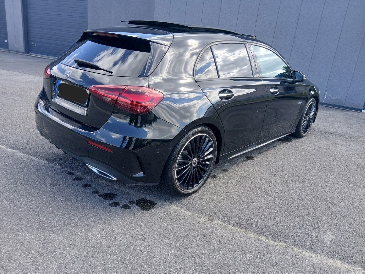 Mercedes A200 Star Edition AMG, Auto's, Mercedes-Benz, Automaat, Zwart, Apple Carplay, Grijs