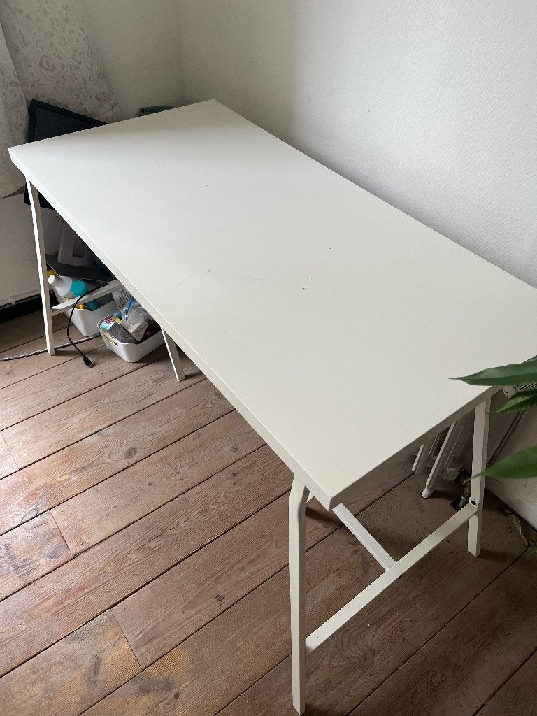 Bureaublad met schragen wit, Huis en Inrichting, Ophalen, Gebruikt, IKEA, Wit