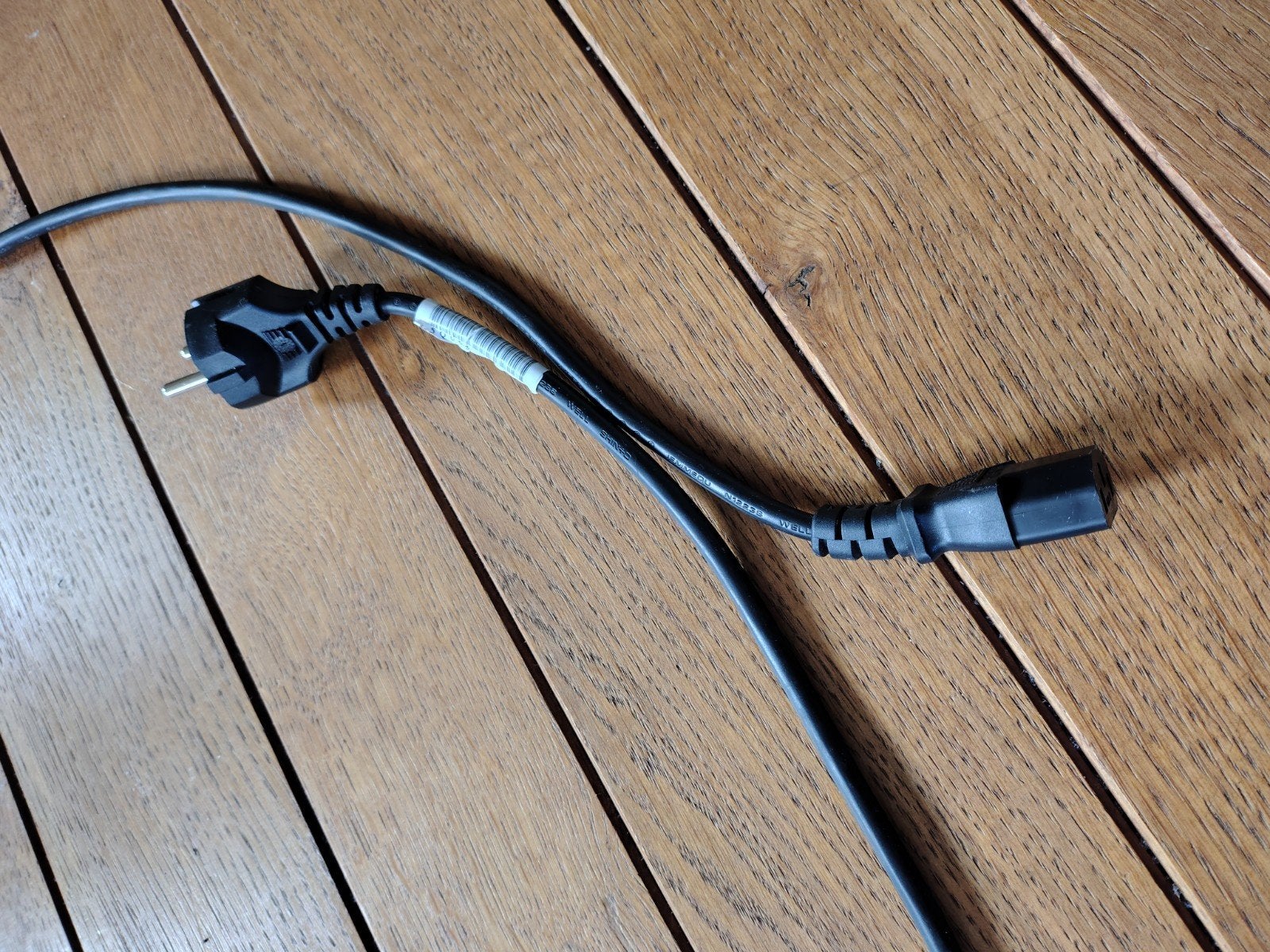 câble d'alimentation universel C13 pour PC, moniteur, imprim, Informatique & Logiciels, Enlèvement, Utilisé