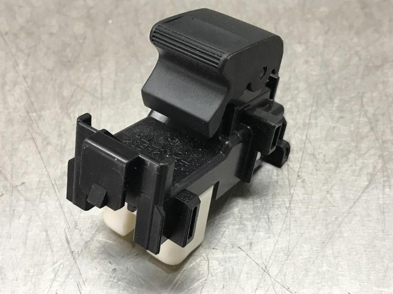COMMUTATEUR VITRES ELECTRIQUES Toyota Aygo (B40), Utilisé, Toyota