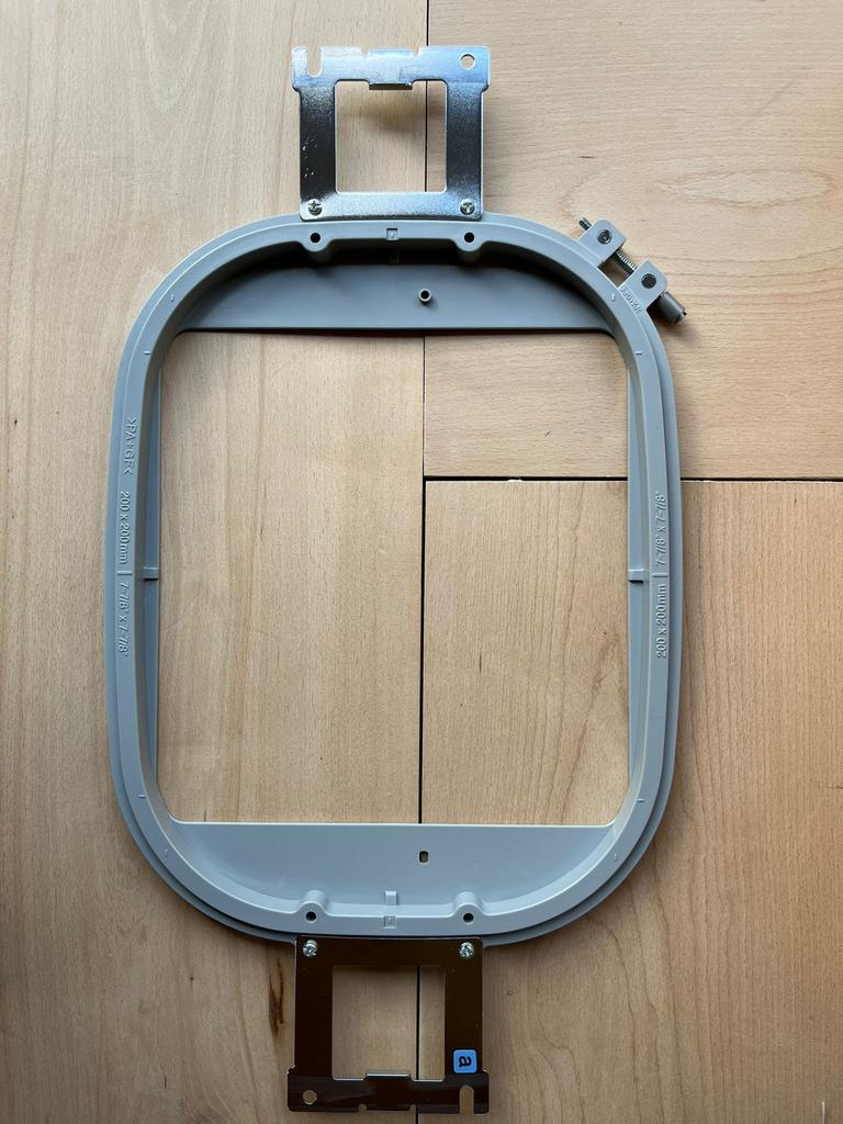 Brother VR standaard borduurraam van 200 x 200 mm, Envoi, Comme neuf