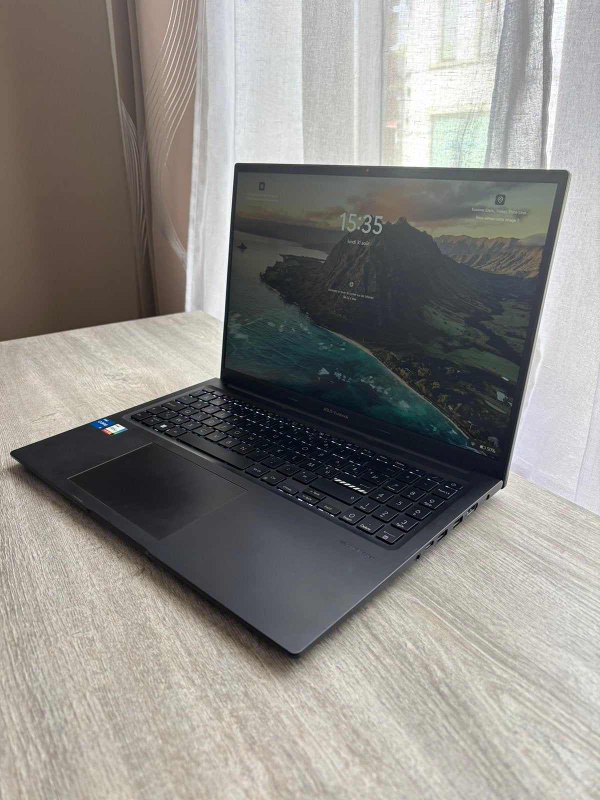 Asus Vivobook, Enlèvement, Utilisé