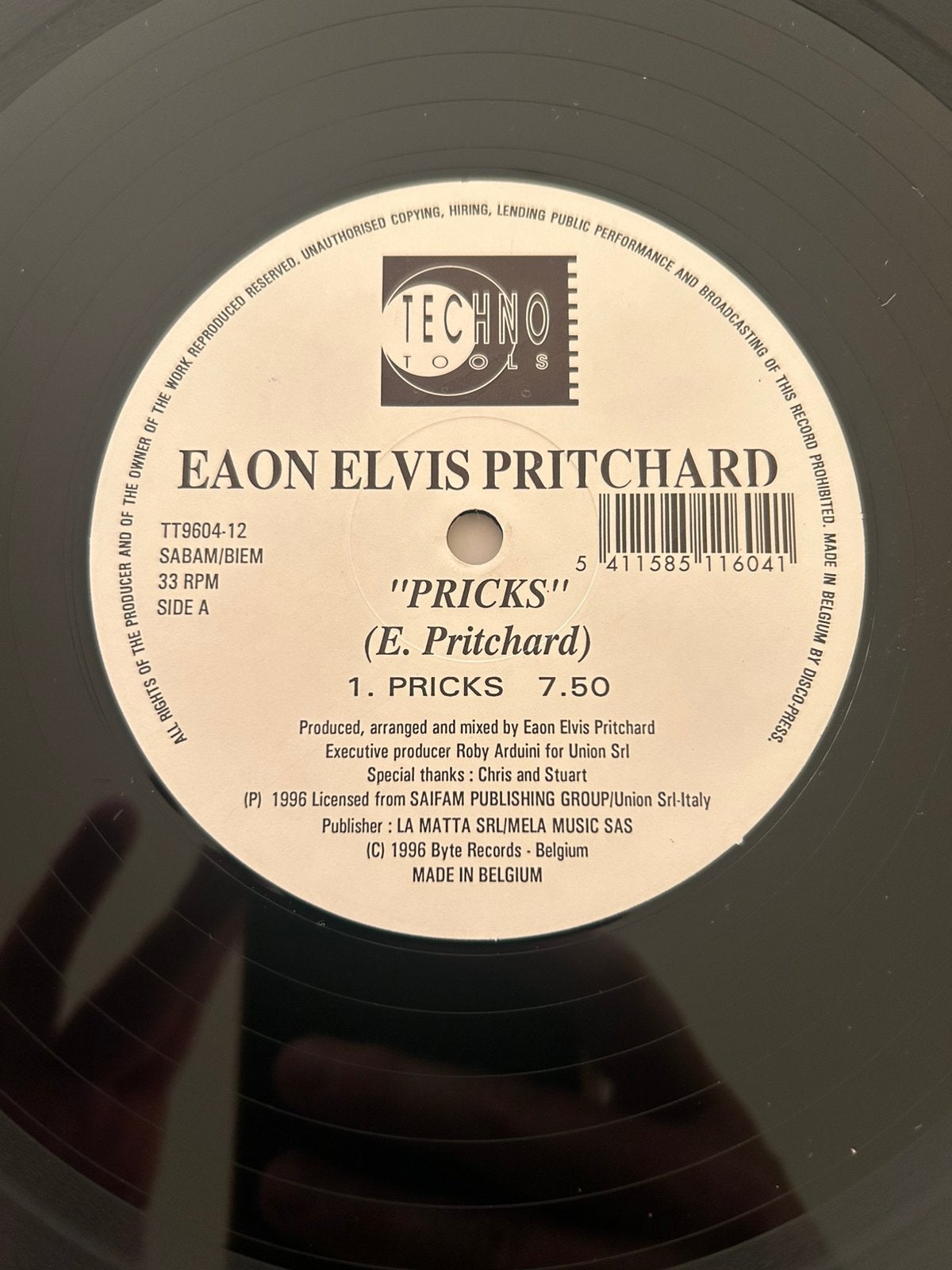 EAON ELVIS PRITCHARD - PRICKS, Ophalen of Verzenden, Zo goed als nieuw