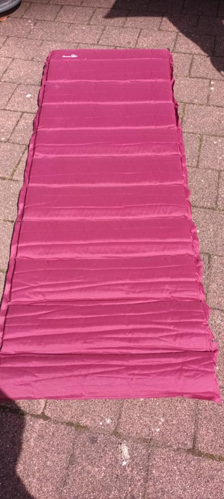 Self insulating mattress ,( 2 pcs), Caravans en Kamperen, Slaapmatten, Ophalen