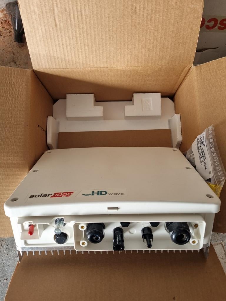 Onduleur/onduleur SolarEdge SE 2200H, Enlèvement