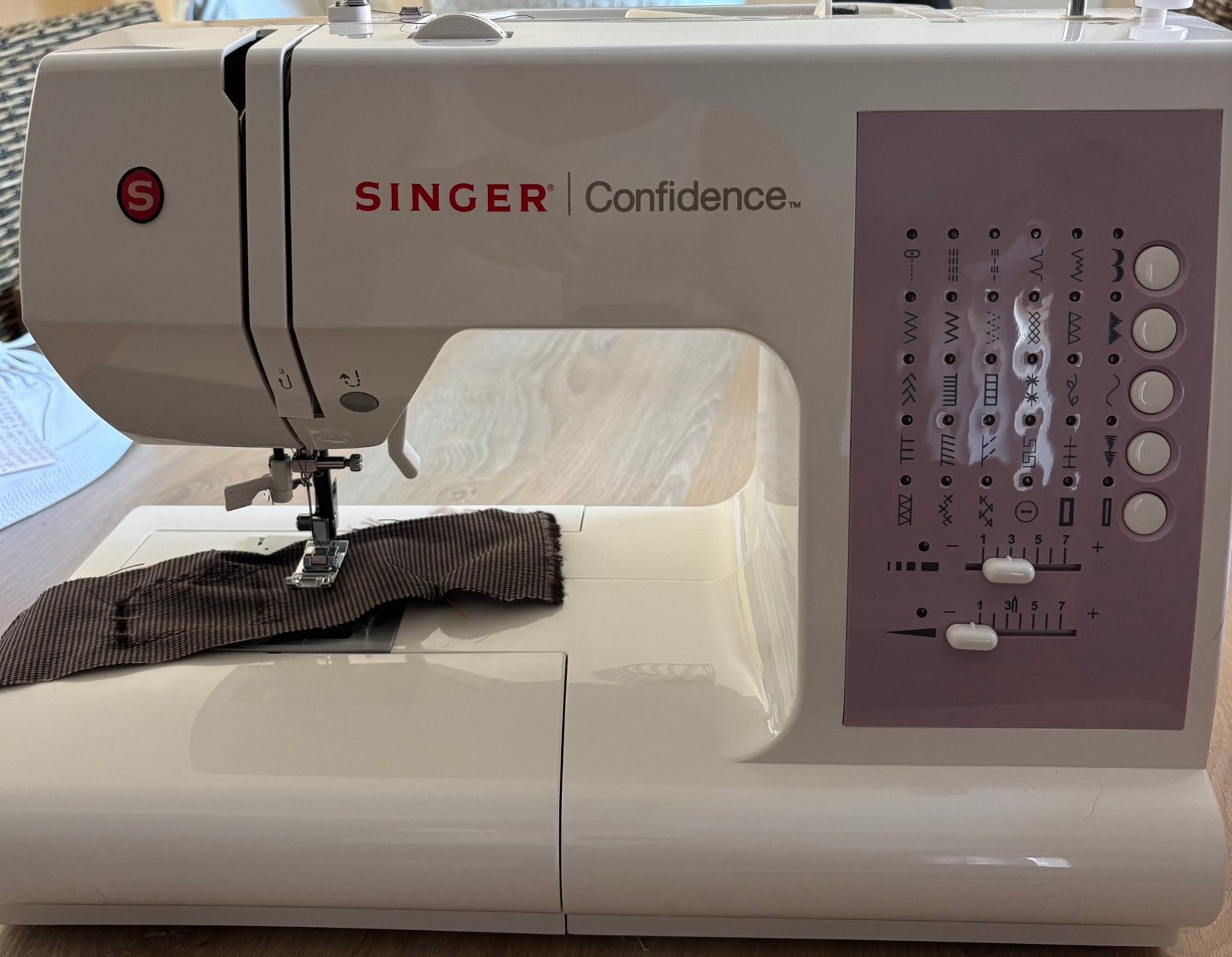 Nieuw naaimachine Singer Confidence, Hobby en Vrije tijd, Naaimachines en Toebehoren, Ophalen, Nieuw, Naaimachine, Singer