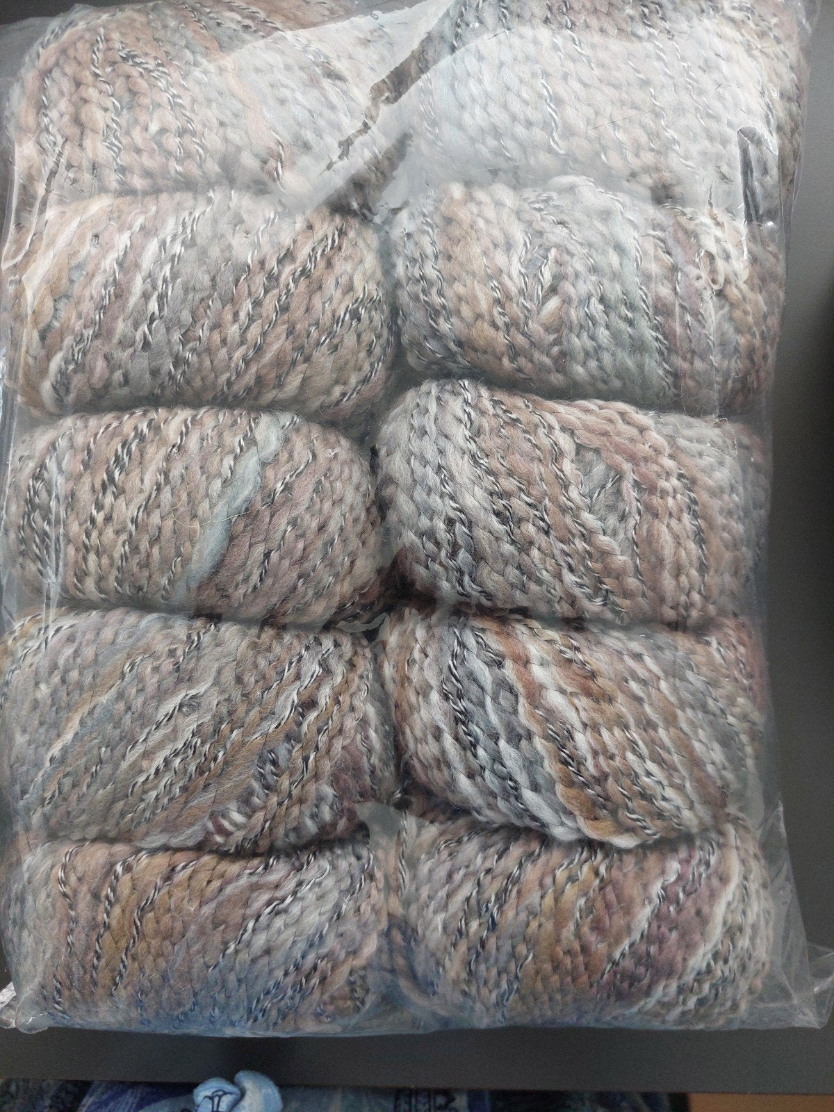 laine à tricoter d'hiver Katia, Hobby & Loisirs créatifs, Enlèvement ou Envoi, Neuf, Tricot ou Crochet, Laine ou Fils
