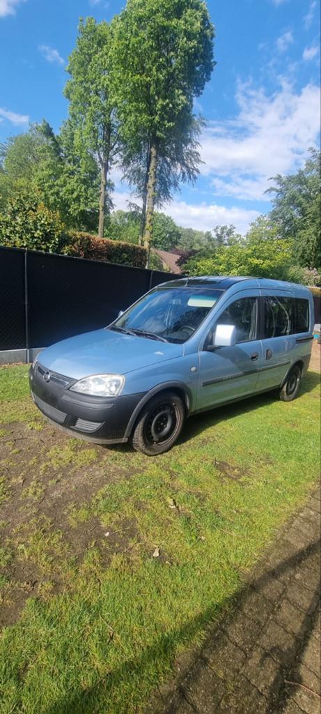 Opel Combo C 1.3, Achat, 6 portes, Boîte manuelle, Particulier