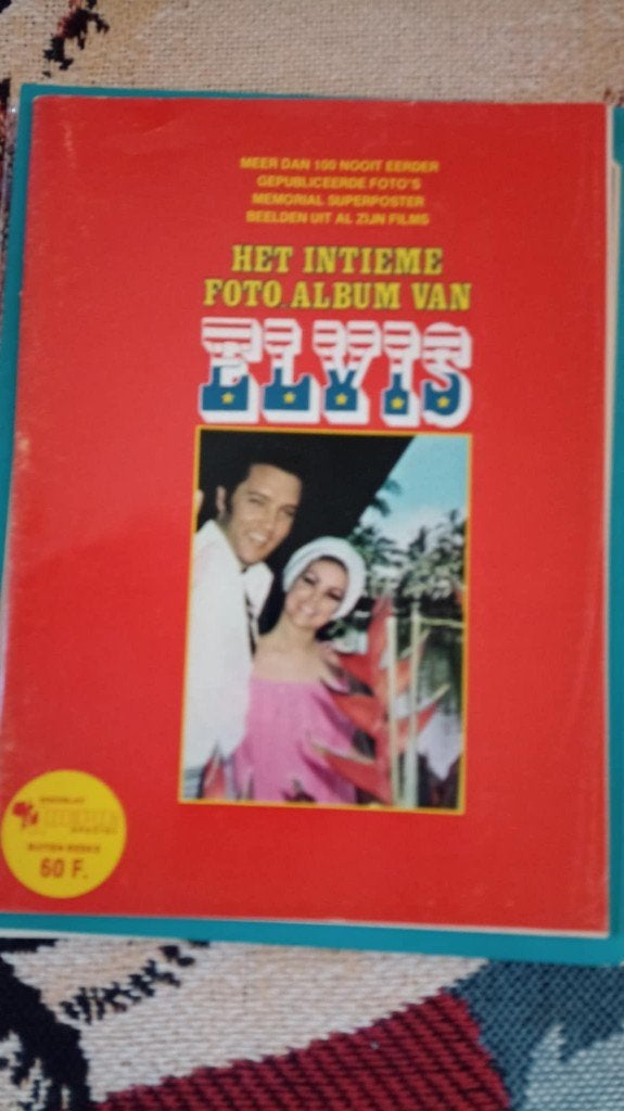Elvis magazine, het intieme foto album van Elvis. 3 euro, Livres, Musique, Enlèvement ou Envoi, Utilisé, Artiste