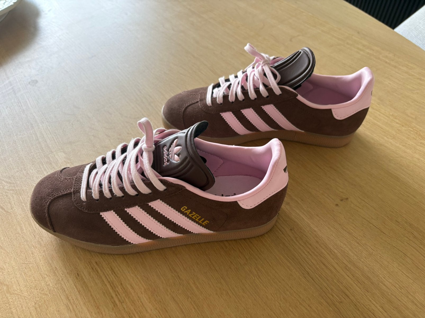 Zo goed als nieuwe Adidas damessneakers, Ophalen, Zo goed als nieuw, Schoenen