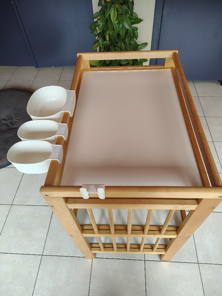 Table à langer pour bébé, 90 à 105 cm, Espace pour les pieds, Enlèvement, Utilisé