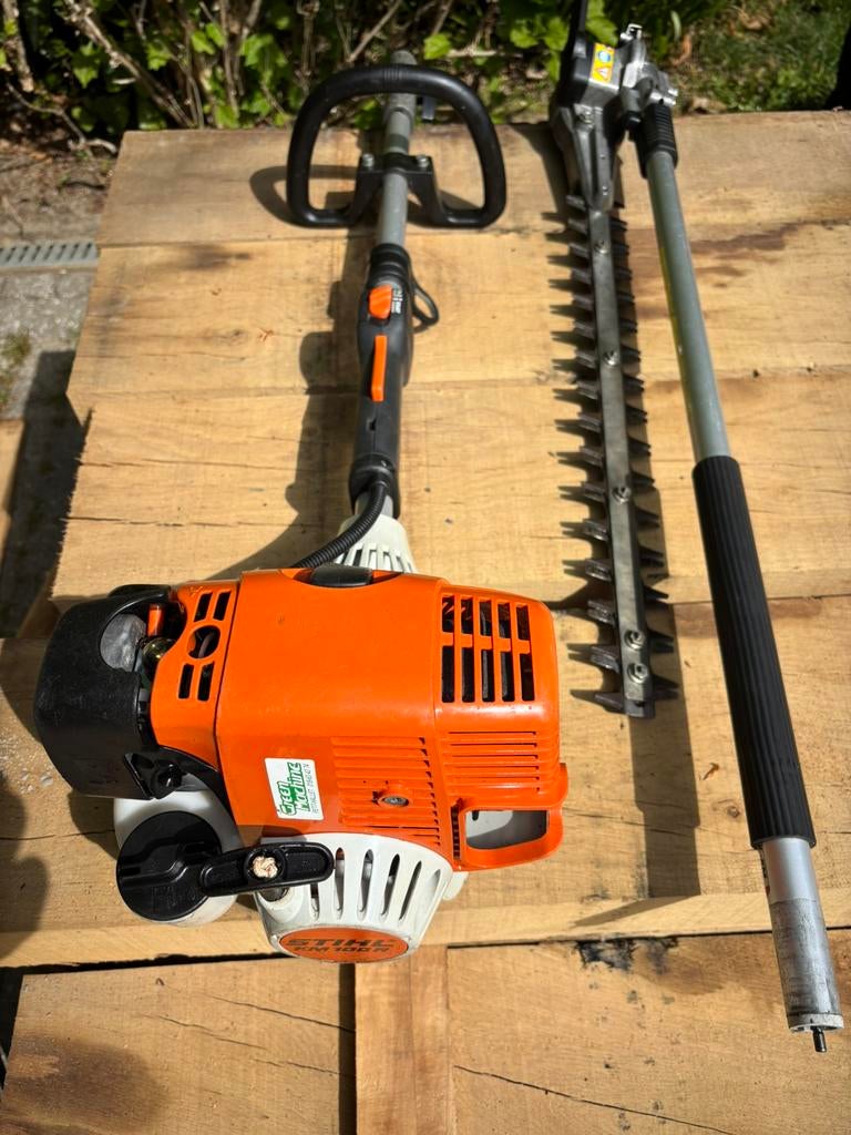 Stihl KM100R + HL135 haagschaar, Tuin en Terras, Ophalen, Gebruikt, Benzine