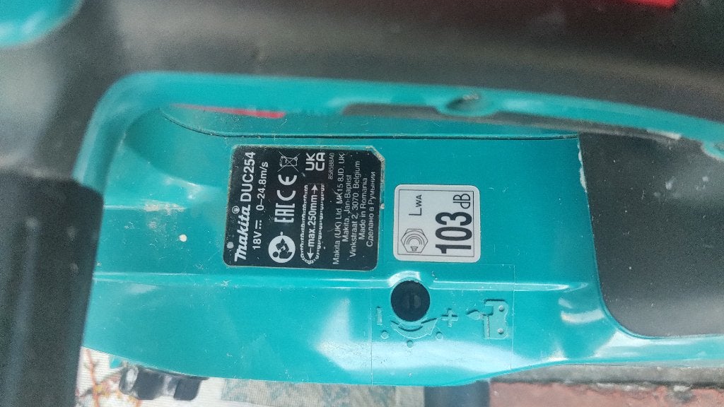 Makita DUC254 Draadloze kettingzaag, Doe-het-zelf en Bouw, Gereedschap | Zaagmachines, Ophalen, Zo goed als nieuw, Kettingzaag