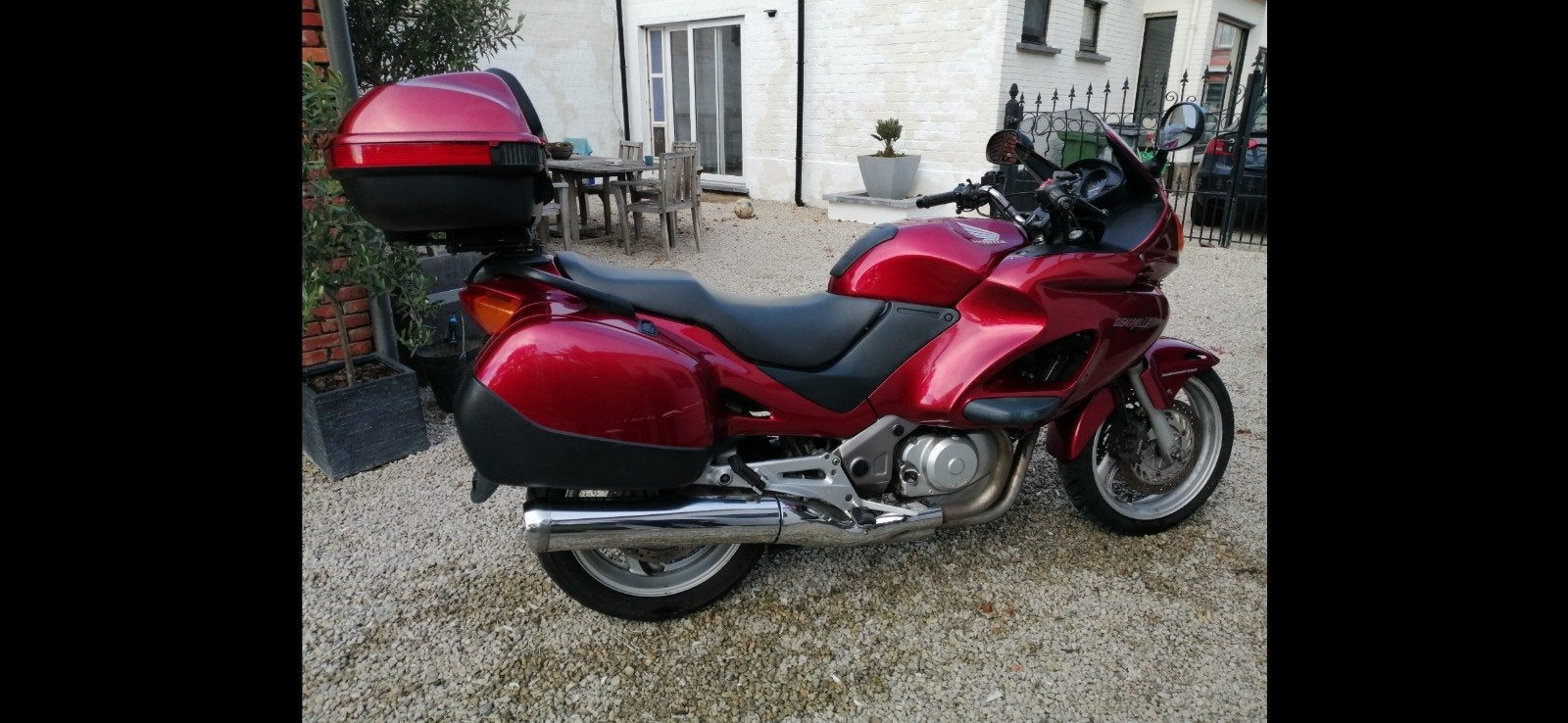 Honda deauville NT 650 V, Motos, Motos | Honda, Poignées chauffantes, Occasion, Manuelle