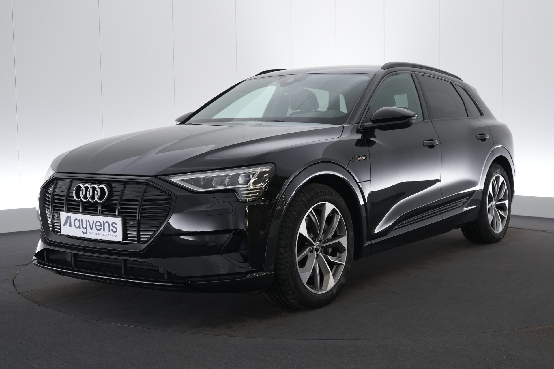 (2BVU308) AUDI E-TRON, Autos, Audi, 86 kWh, Achat, Entreprise, Carnet d'entretien
