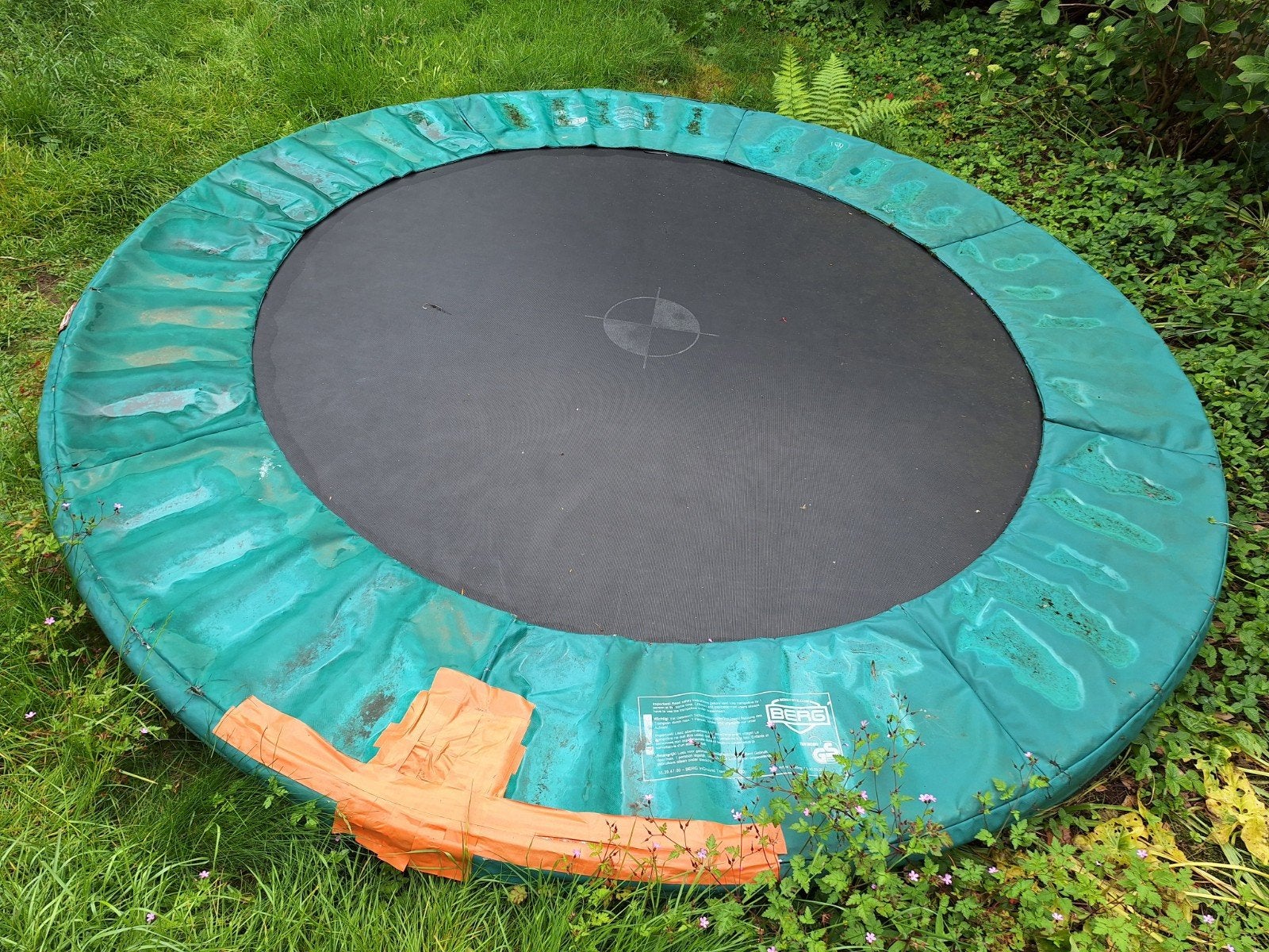 Trampoline Berg 2m70, Kinderen en Baby's, Speelgoed | Buiten | Trampolines, Ophalen