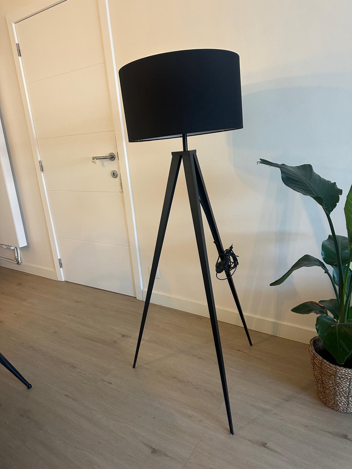 Vloerlamp, Huis en Inrichting, Ophalen of Verzenden, Zo goed als nieuw