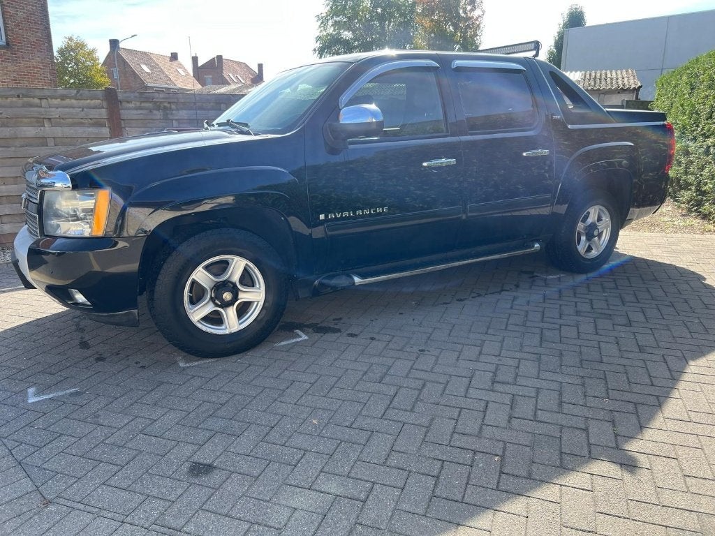 Chevrolet Avalanche 5.4 i lichte vracht 4x4, Auto's, 4 deurs, https://public.car-pass.be/vhr/a62b0ddf-1b40-4adf-96d5-ead9c35bc8ac