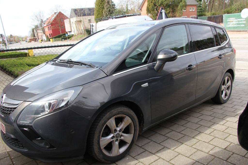 Opel Zafira Tourer bouwjaar 2/2016 -206.600 km, Auto's, Opel, Particulier, Zafira, Achteruitrijcamera, Airbags, Airconditioning