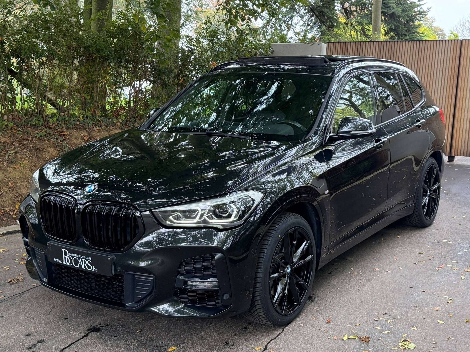 BMW X1 X1 25e M-Pakket-Led-Head Up-Keyless-Zetelverw-Leer-19, X1, Achat, Euro 6, Entreprise