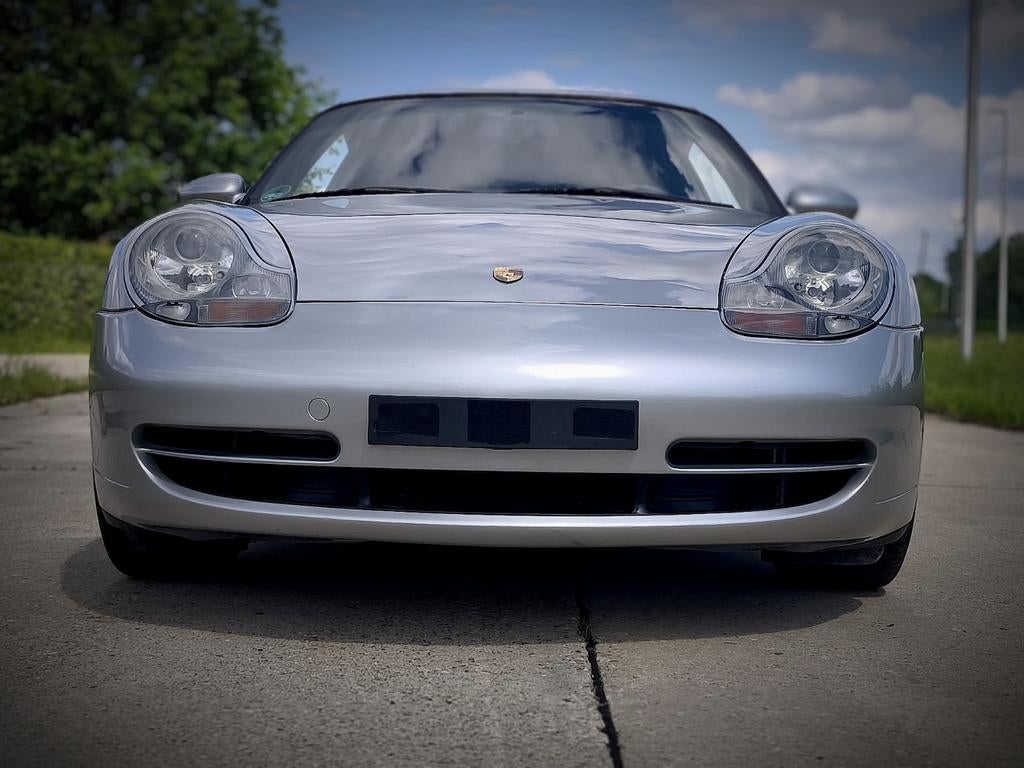 Porsche 911 Carrera 4, Autos, Porsche, Argent ou Gris, Achat, Entreprise, Noir