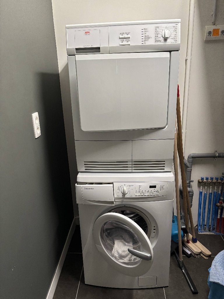 wasmachine en condensatie droogkast, 1200 à 1600 tours, 4 à 6 kg, Chargeur frontal, Enlèvement